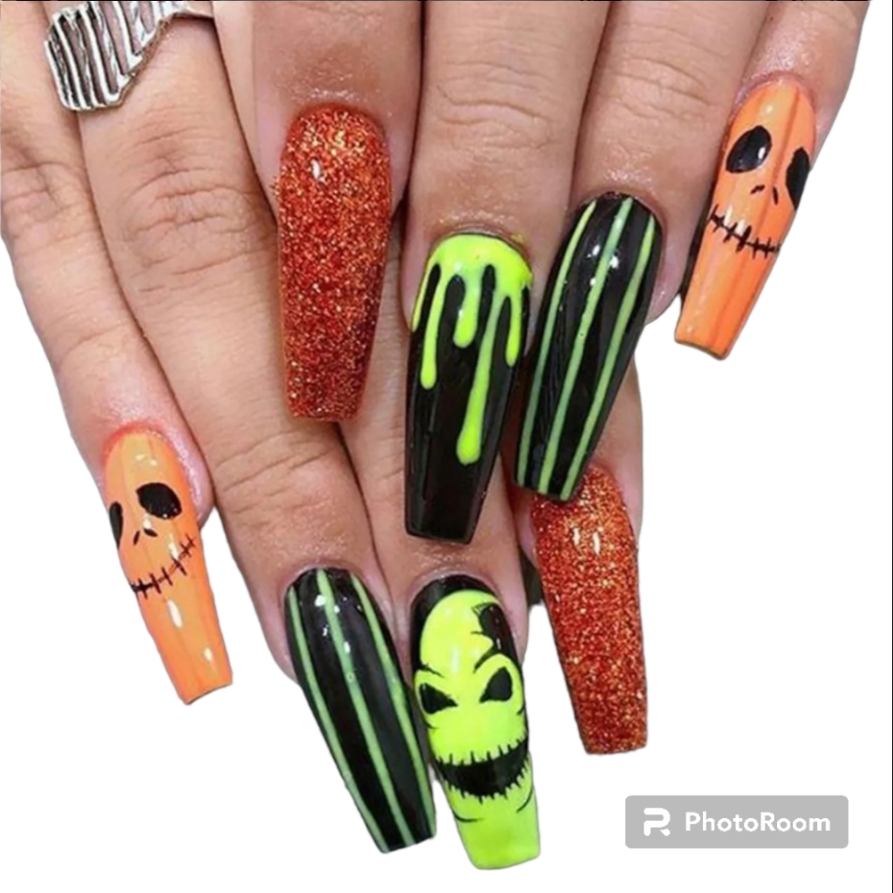 Halloween full cover false nails orange black green spooky pumpkin